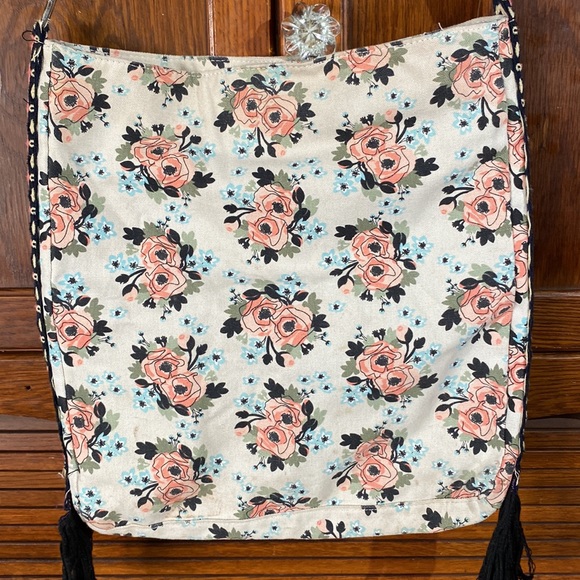 Floral Large Crossbody Bag. Anthropology. - Picture 2 of 5